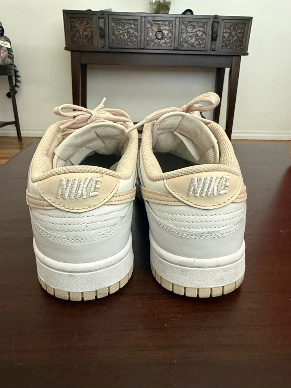Nike clean low